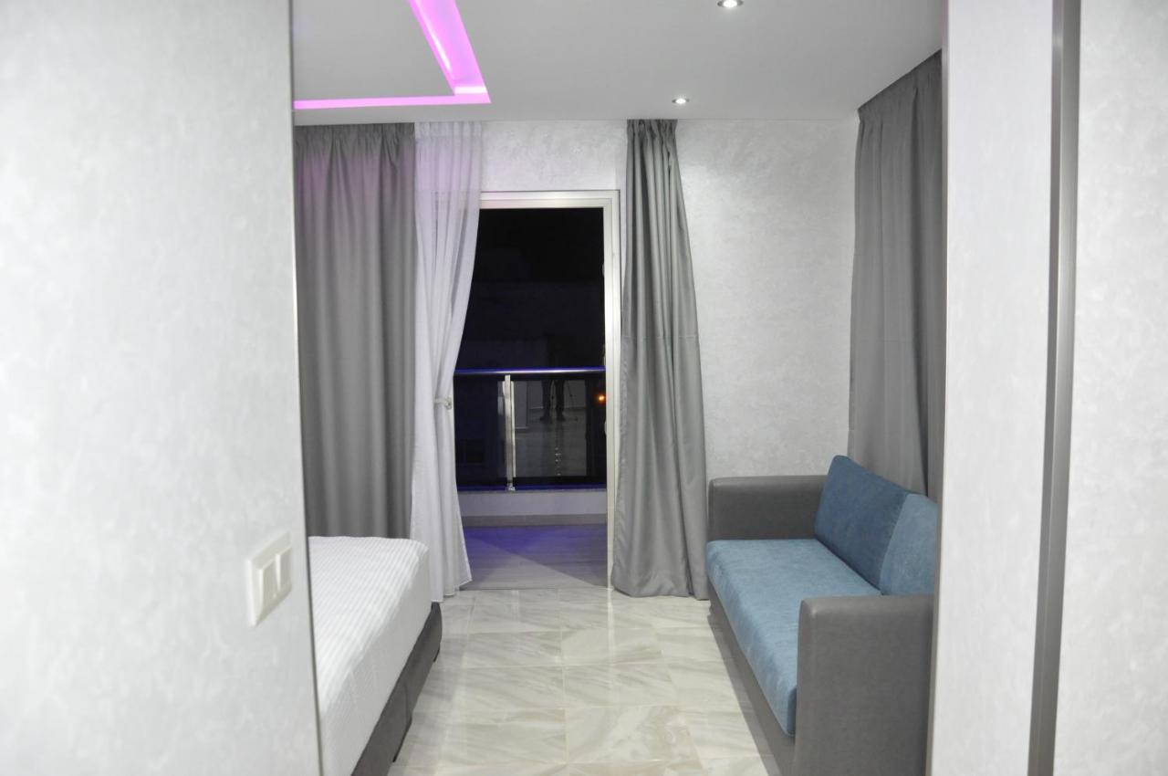 Hotel Laluna Bay المضيق المظهر الخارجي الصورة