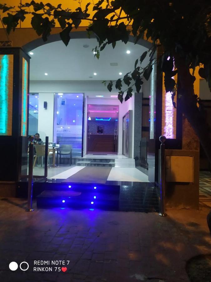 Hotel Laluna Bay المضيق المظهر الخارجي الصورة